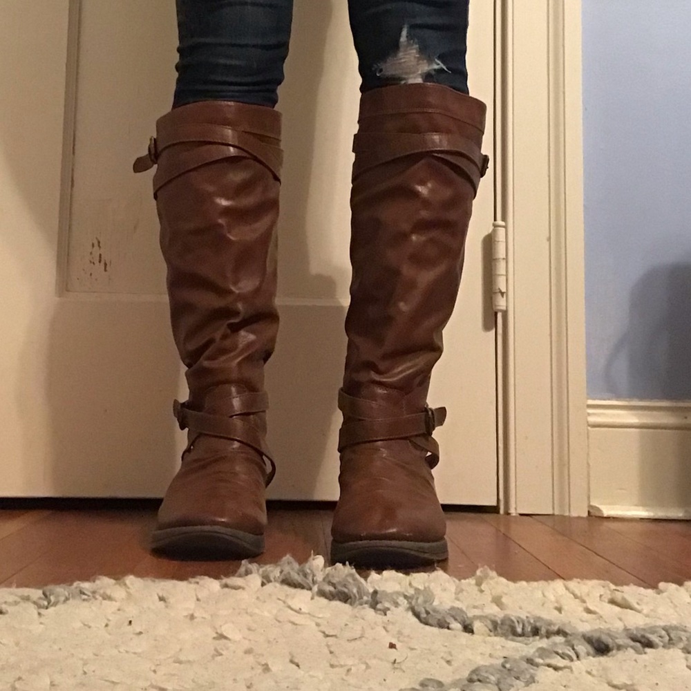 Cognac boots